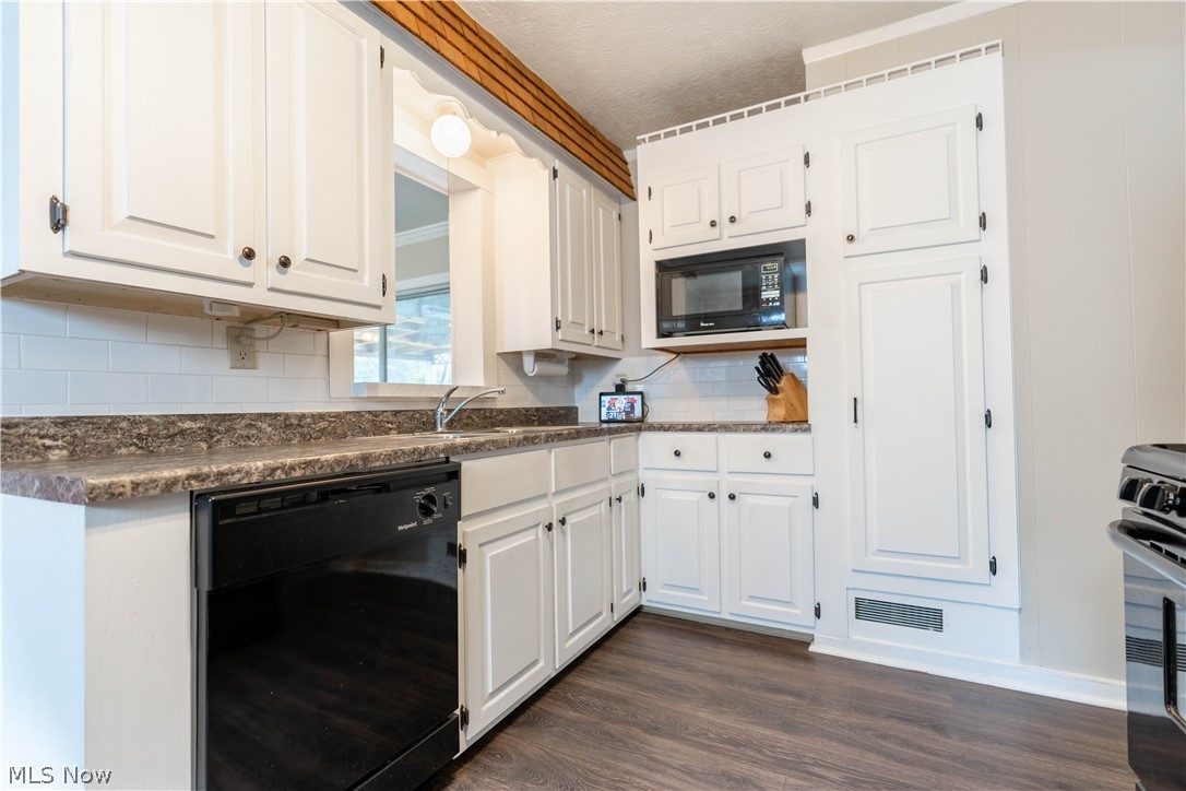 699 Ina Avenue Sold Property