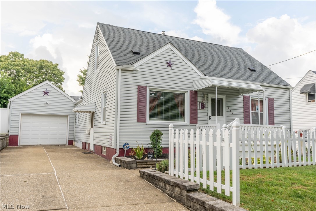 699 Ina Avenue Sold Property