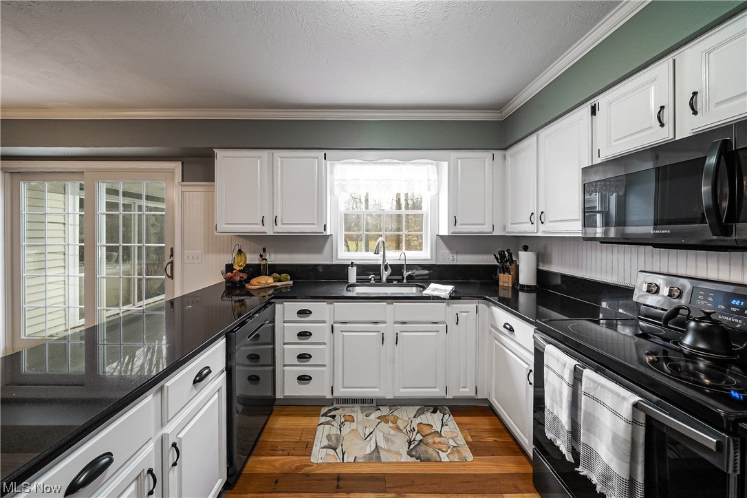 610 Thornhill Lane Sold Property