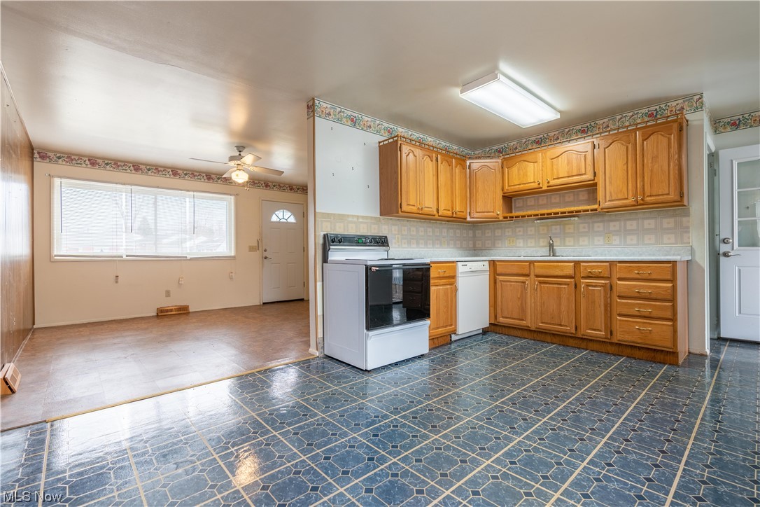 3811 Root Avenue NE Sold Property