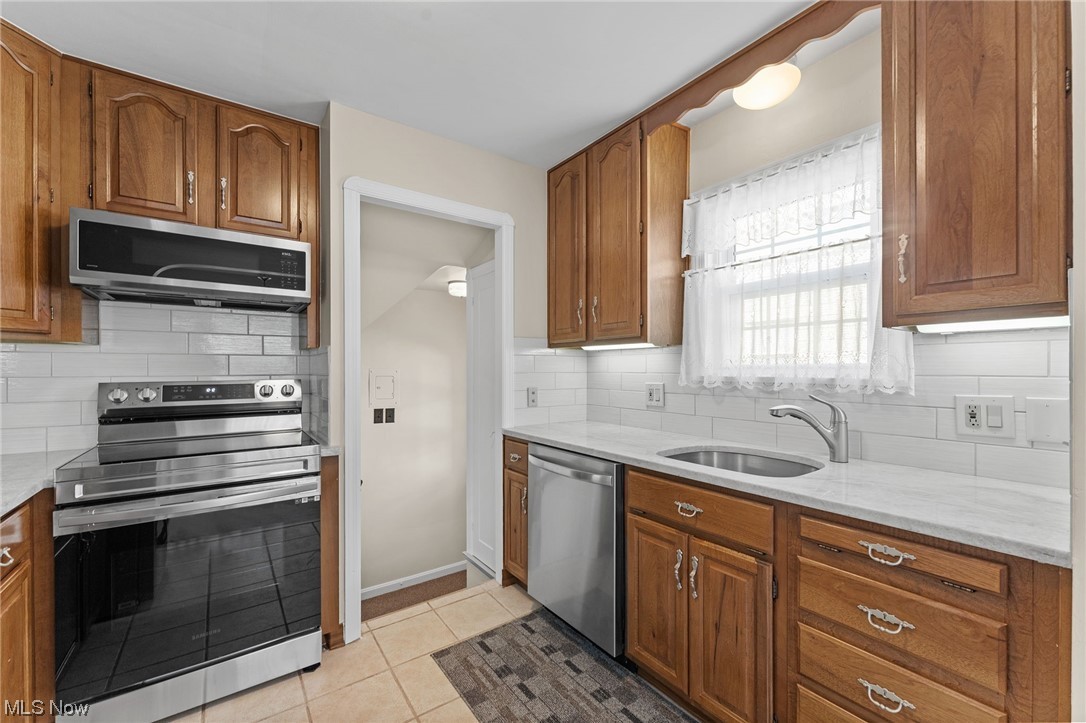 4262 W 215th Street Sold Property