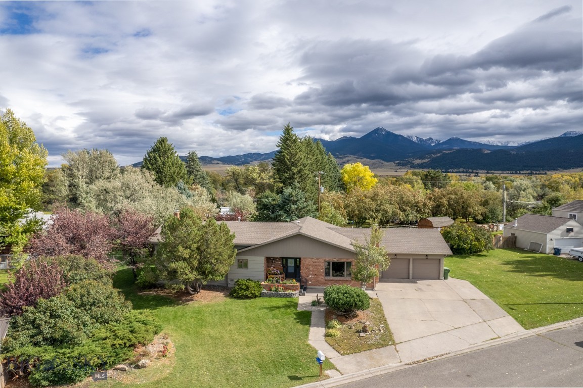 Lovely inside and out - as you'll see!