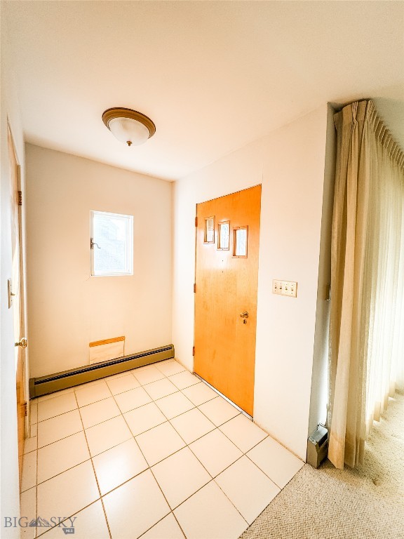 Front entrway with coat closet
