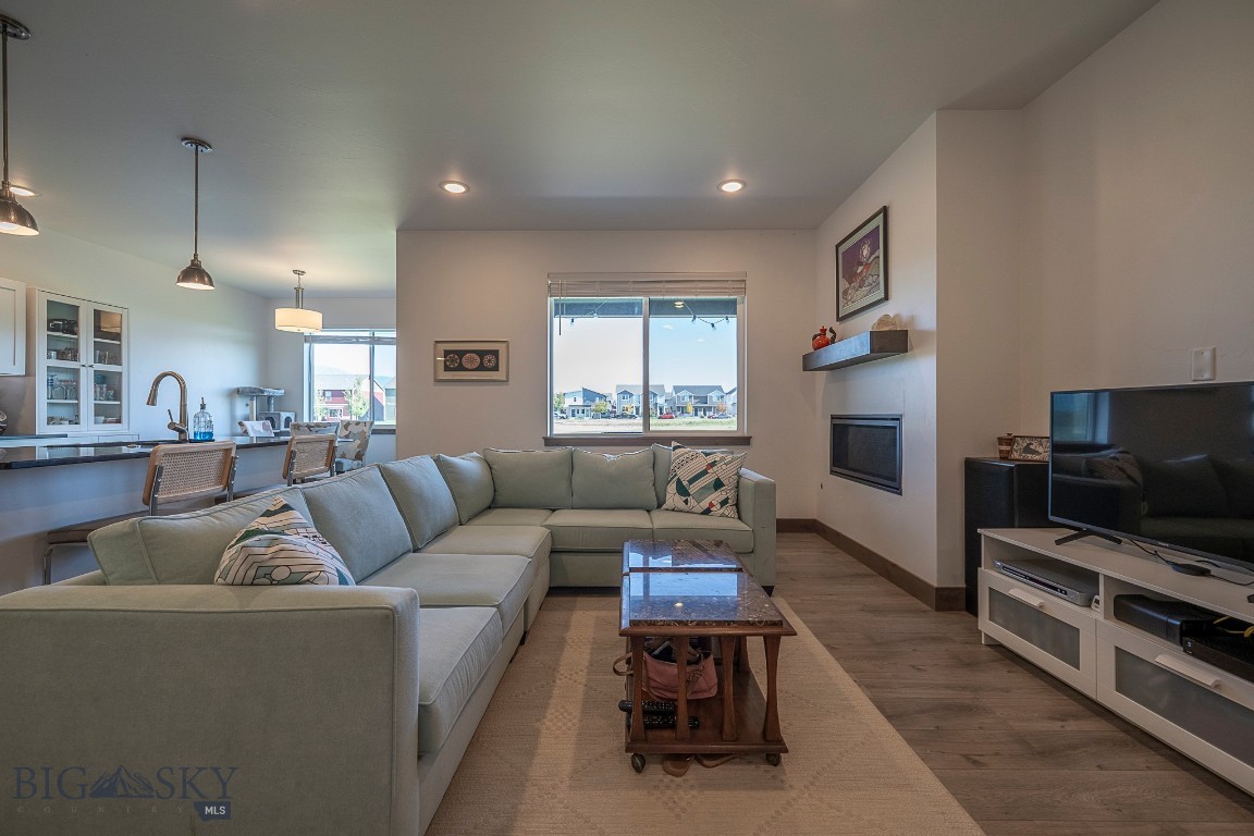 986 Cassandra Lane B Sold Property