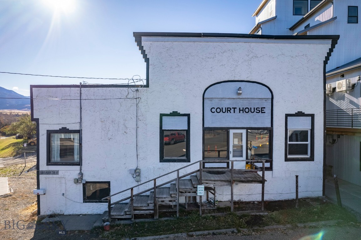 121 N K Street Sold Property
