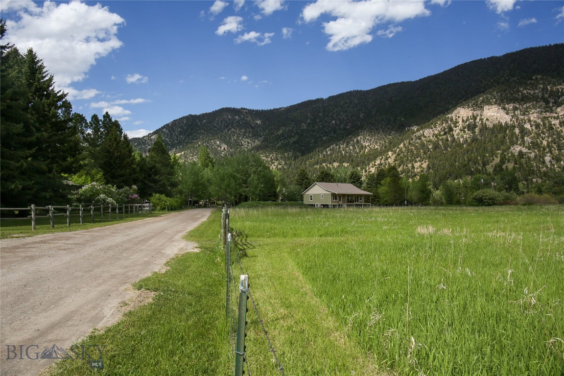 16 Evergreen is on a quiet, leafy lane...