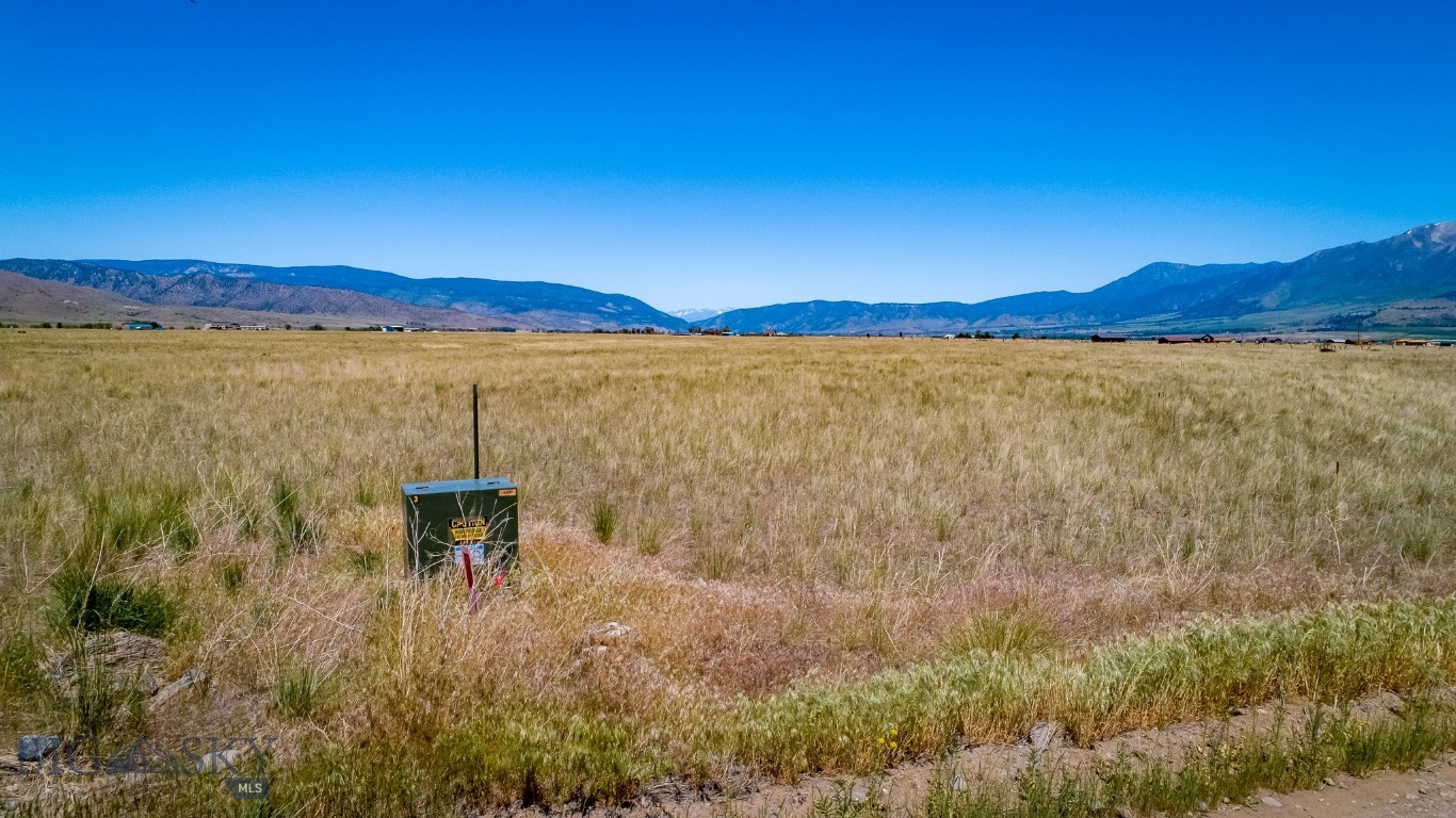 Power Right next to the Lot!