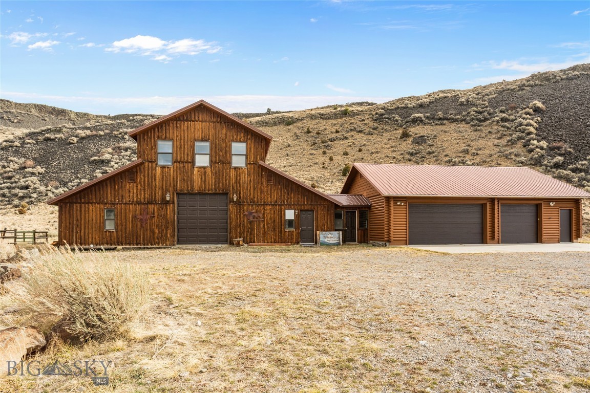 Studio, Loft & 3 Car Garage