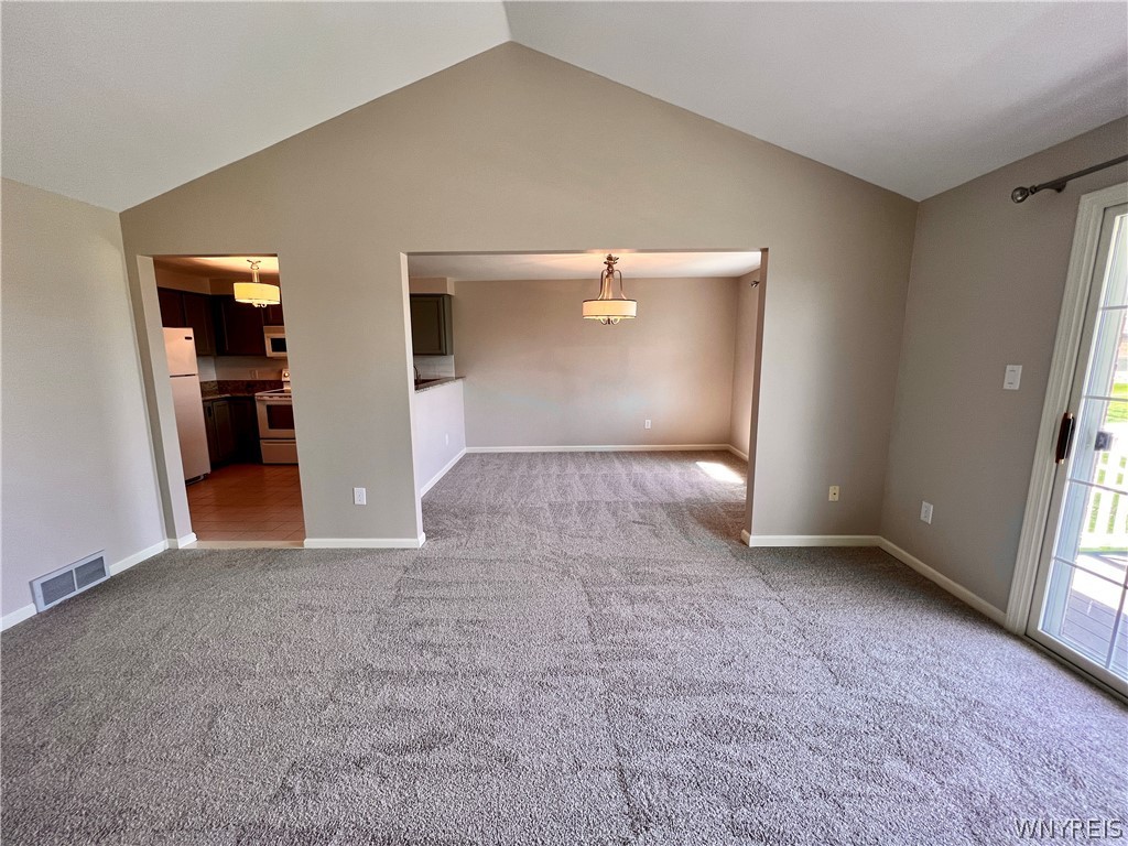 32 Georgian Lane D Sold Property