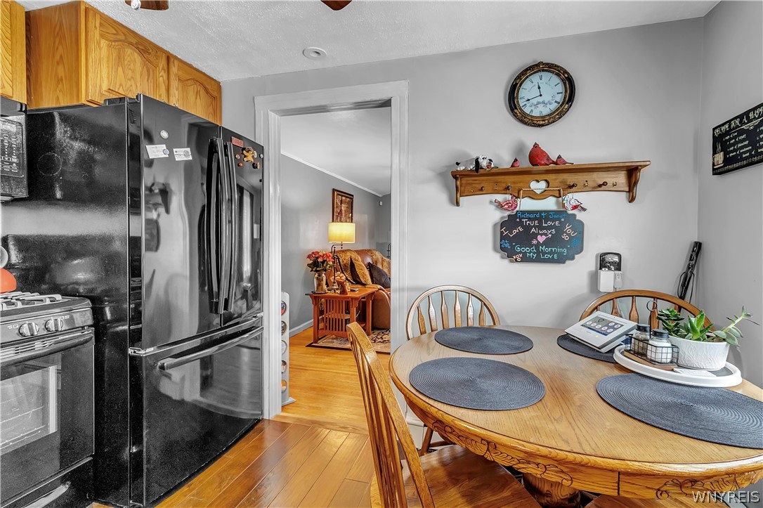 122 Cayuga Road Sold Property