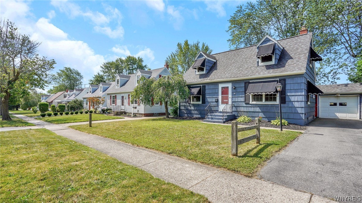 30 Princeton Court front exterior