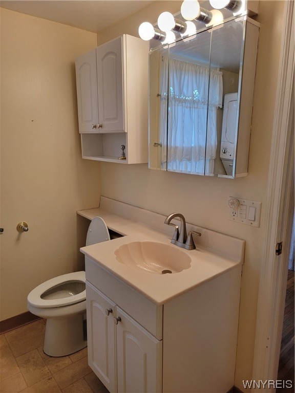 1st floor bath and laundry's