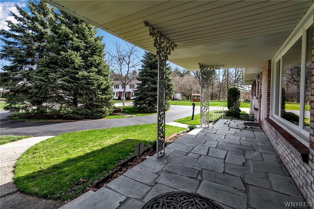 50 Sturbridge Lane Sold Property