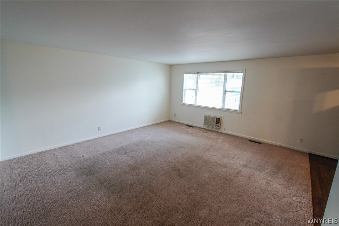 Living room overloks rear yard