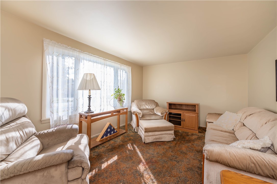 273 Ridgewood Road Sold Property