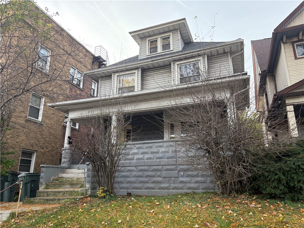 871 Lake Avenue Sold Property