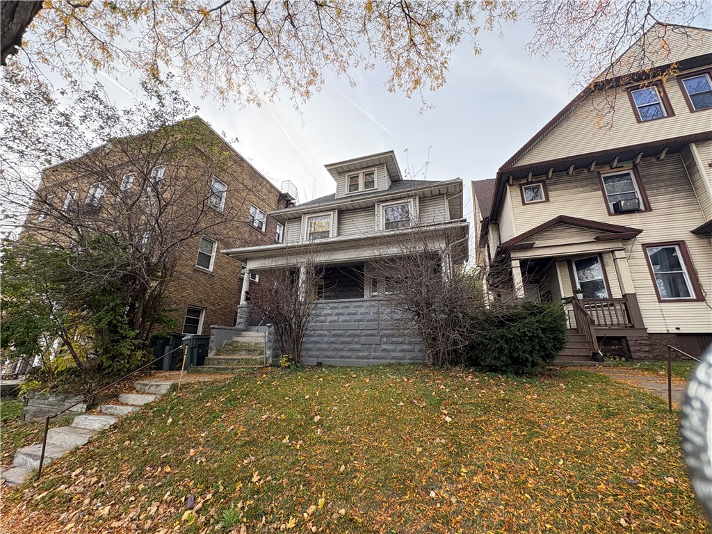 871 Lake Avenue Sold Property