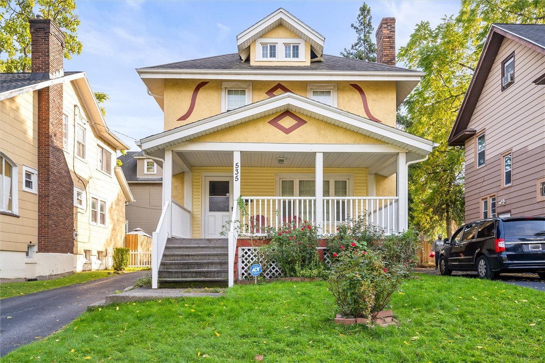 535 Lakeview Park Front