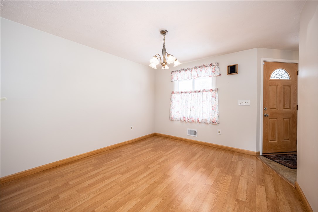 32 Jefreelind Drive Sold Property