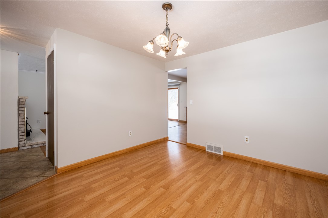 32 Jefreelind Drive Sold Property