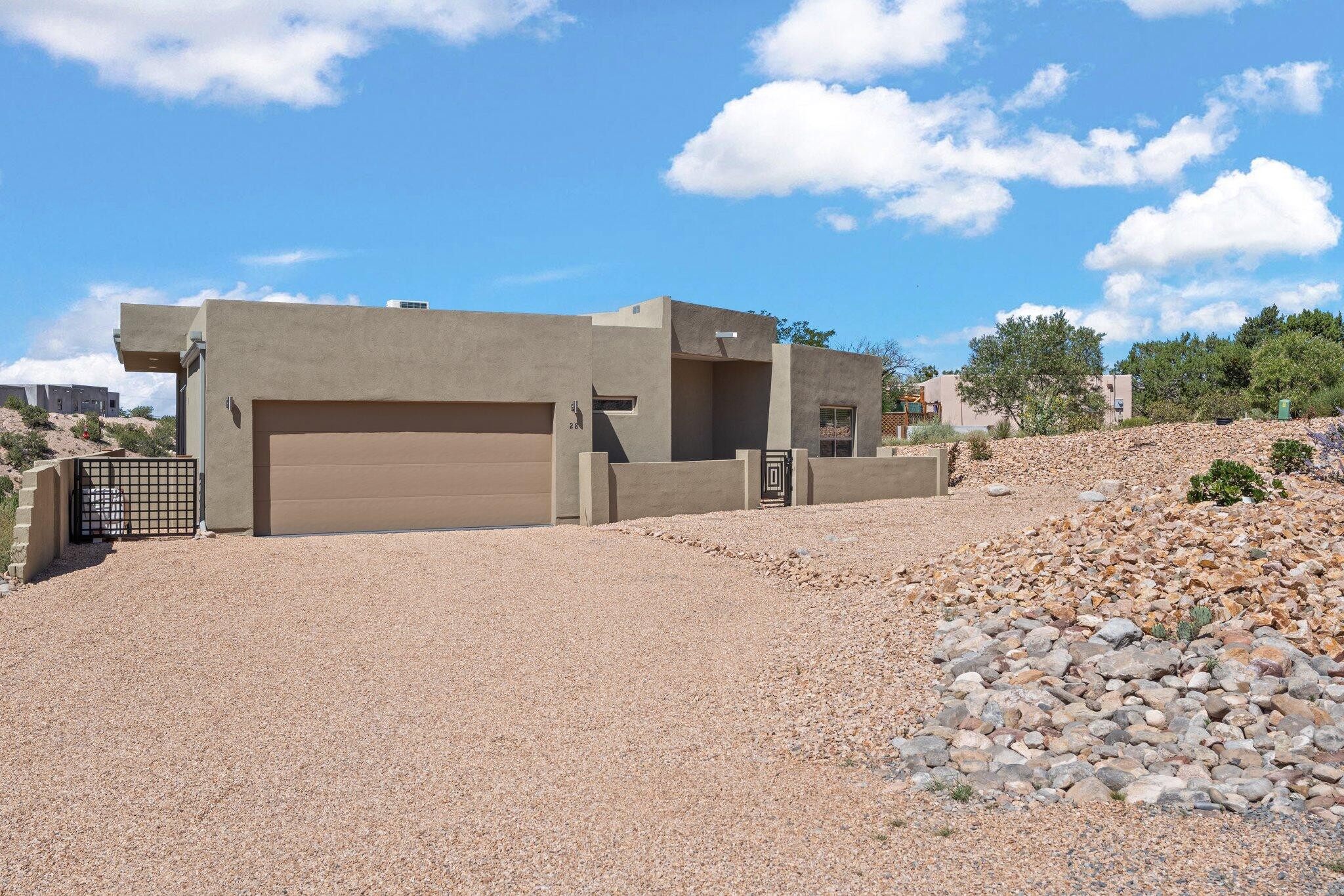28 CANON DEL AGUA Road Sold Property