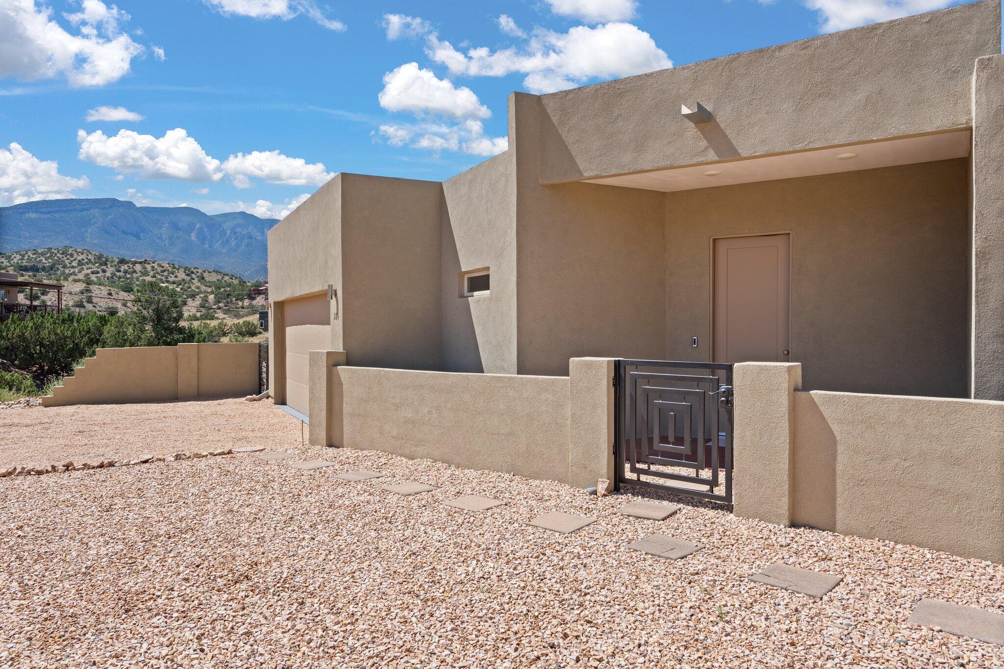 28 CANON DEL AGUA Road Sold Property