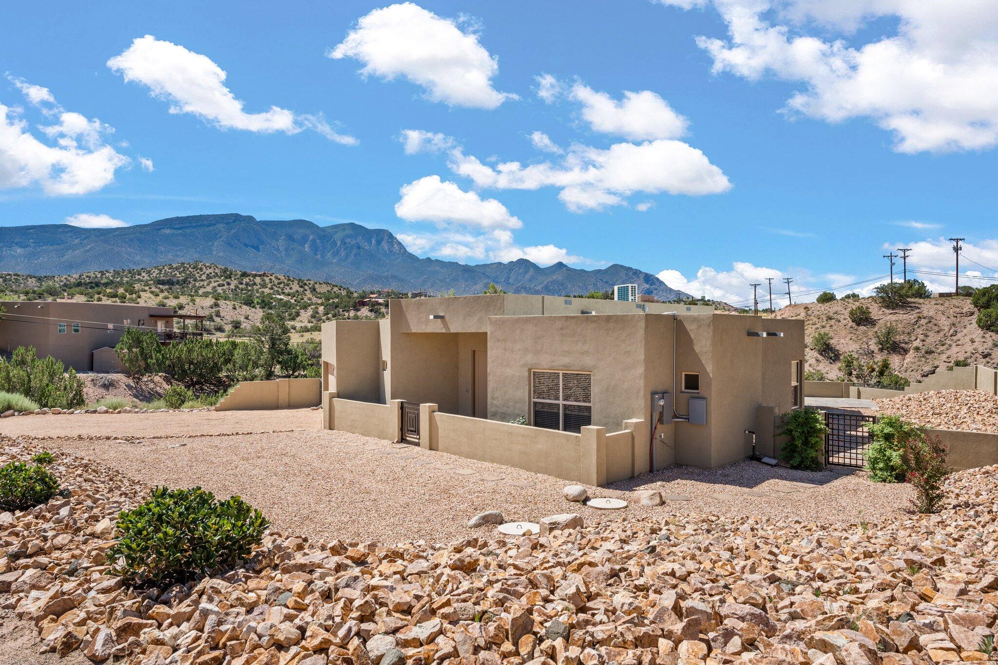 28 CANON DEL AGUA Road Sold Property