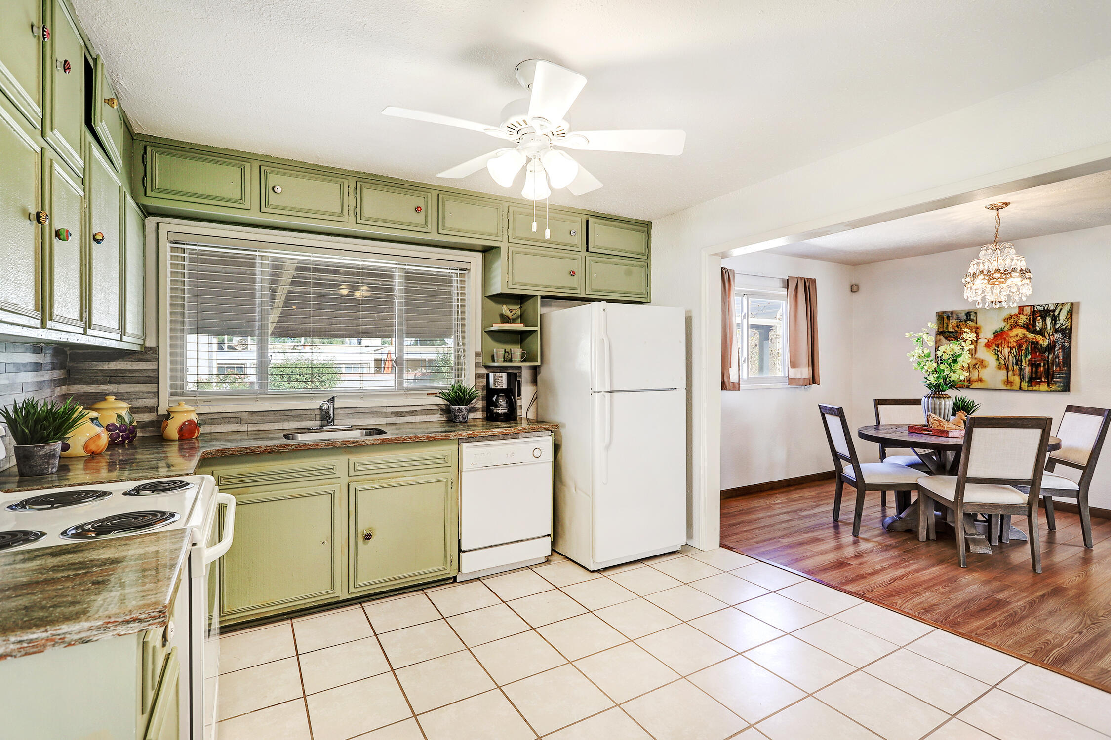 8105 ASPEN Avenue NE Sold Property