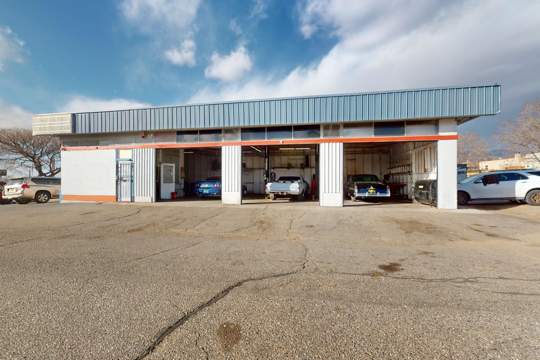 1220 JUAN TABO Boulevard NE Sold Property