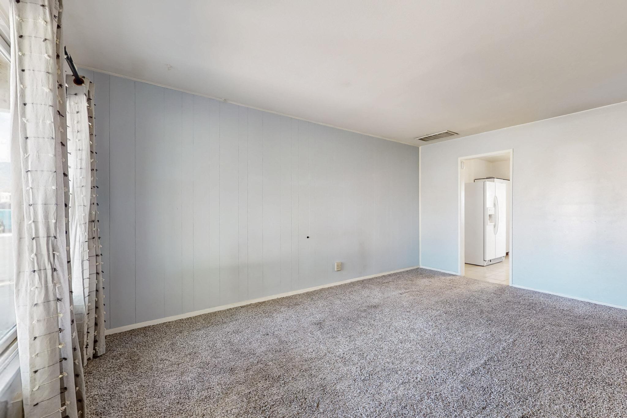 2400 ELIZABETH Street NE Sold Property