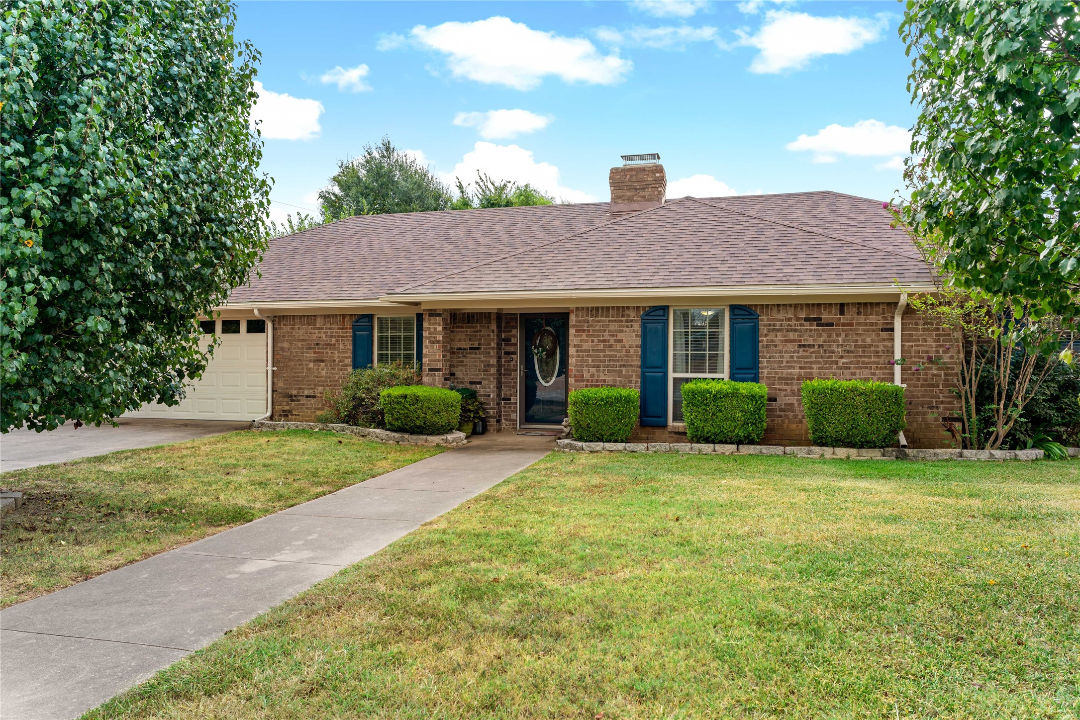 1030 N Collegiate Drive Sold Property