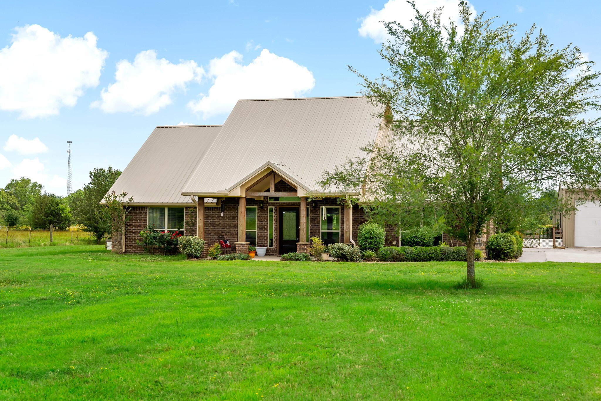1105 W North Street Sold Property