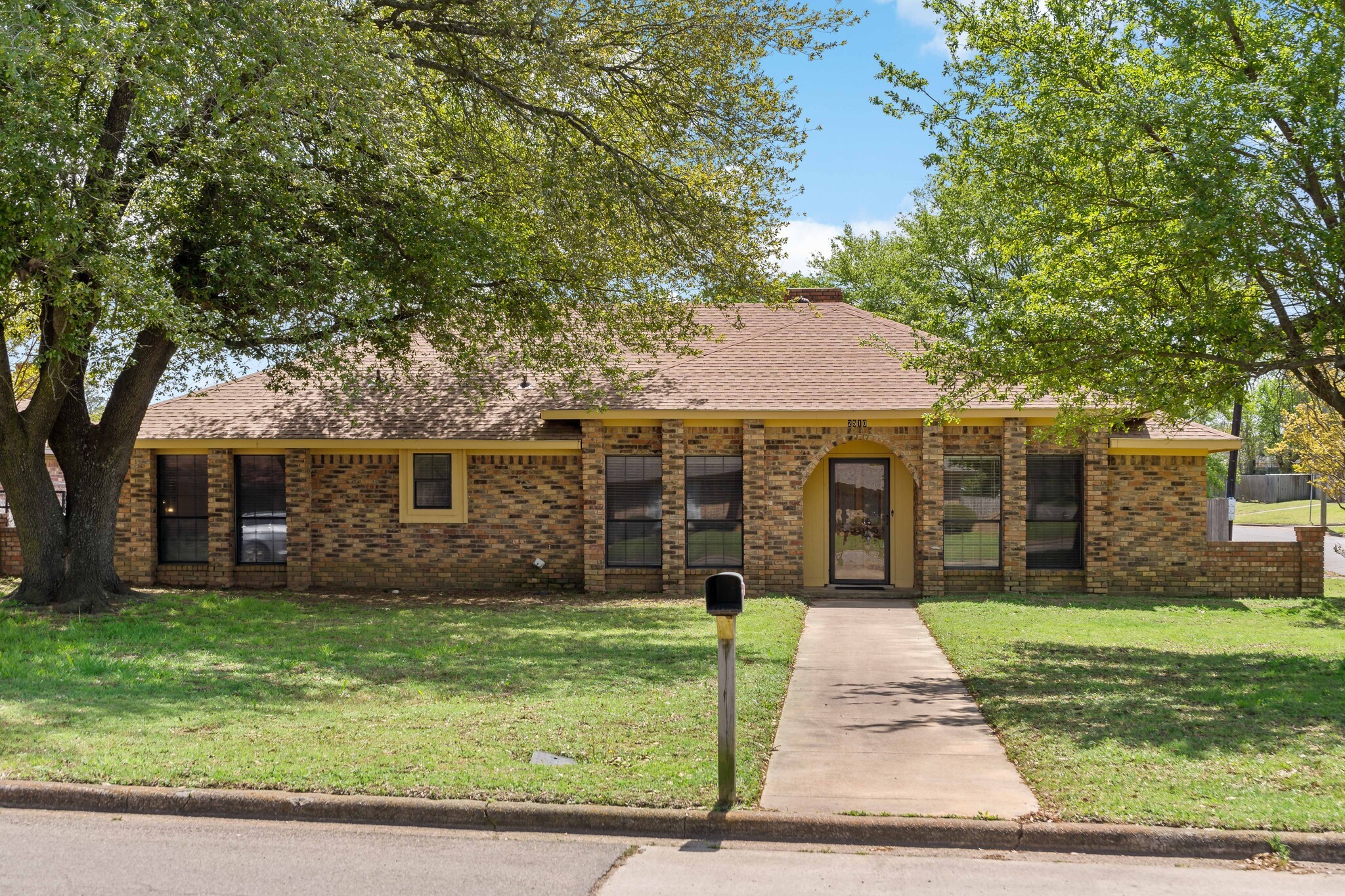 2510 Ridgeview Road Sold Property