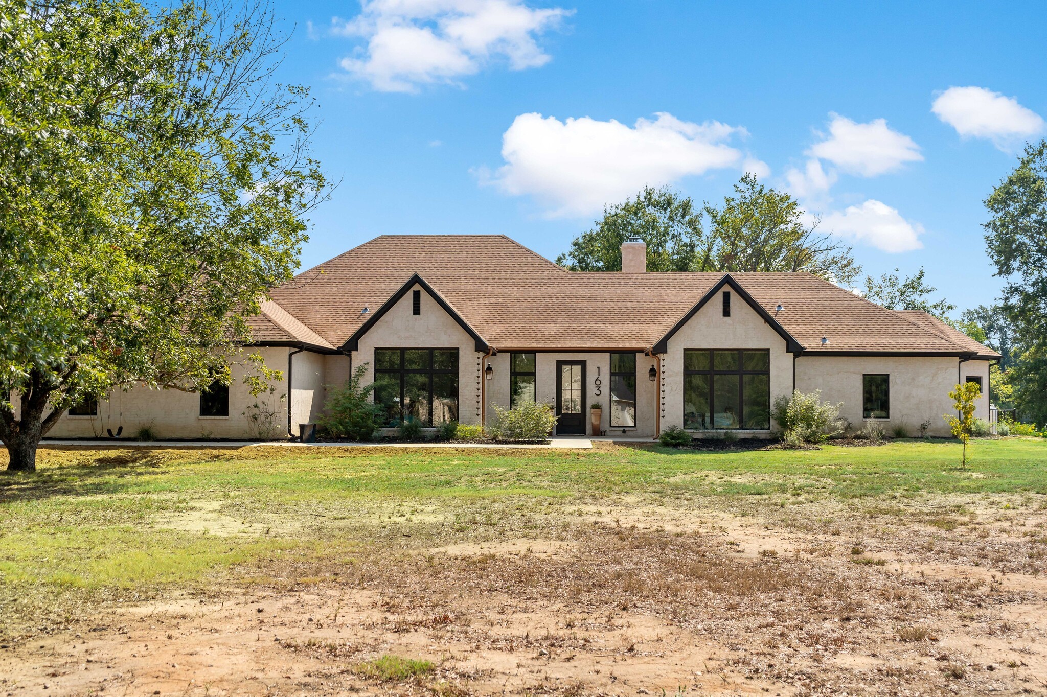 163 Cascades Boulevard Sold Property