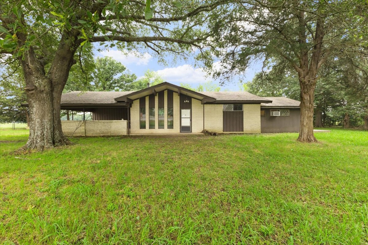 5701 Texas Highway 11 W Sold Property