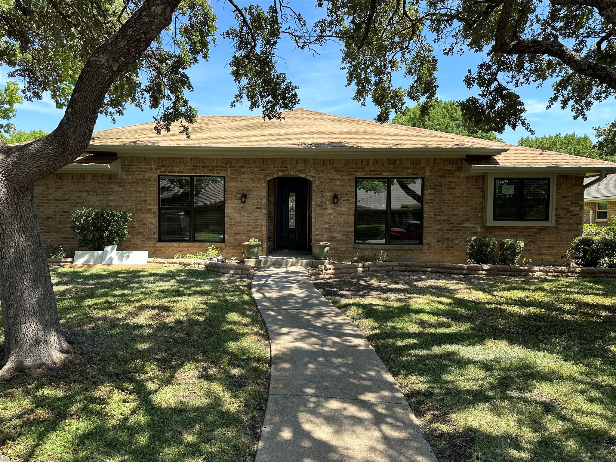 2217 Chamberlain Drive Sold Property
