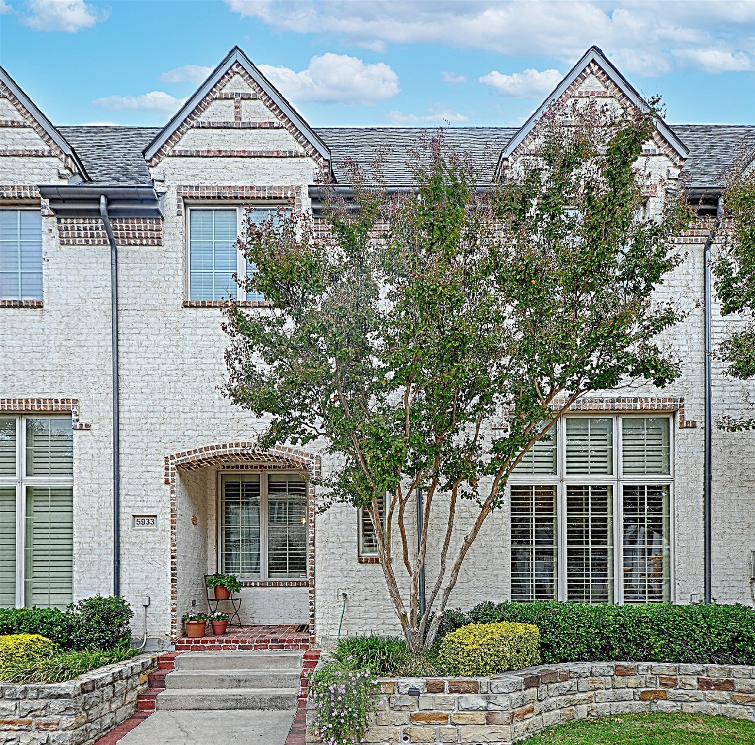 5933 Malmesbury Road Sold Property
