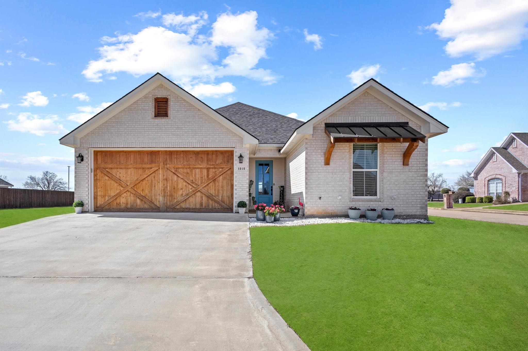 1010 Cannon Place Sold Property