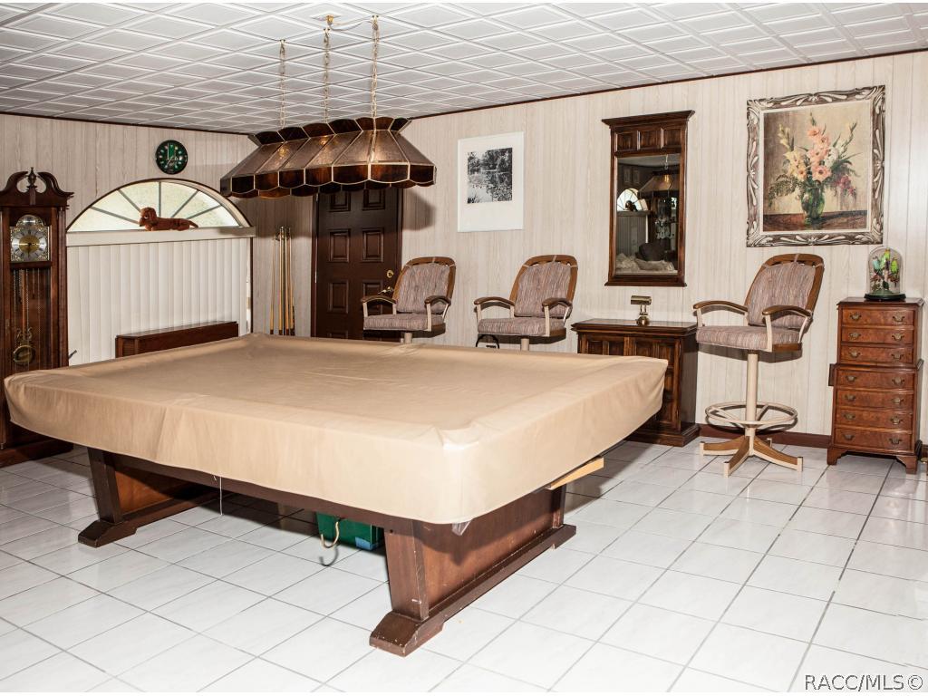 family room right view